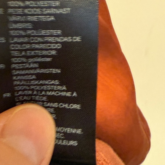 2/$15 H&M - Rust Sleeveless Blouse Top - Picture 7 of 8